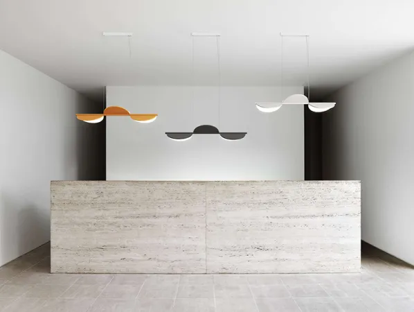 Almendra Linear S3 Taklampa