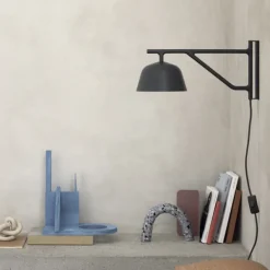 Ambit Vägglampa