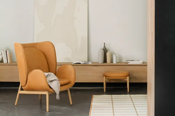 Embrace Large Fåtölj Och Pall Vintage Cognac Läder