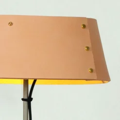 Karl 925 Bordslampa Läder Låg