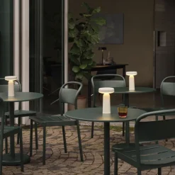Linear Steel Cafébord Runt