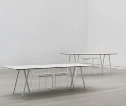 Loop Stand Table Matbord Vitt