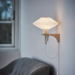 Model 204 Vägglampa