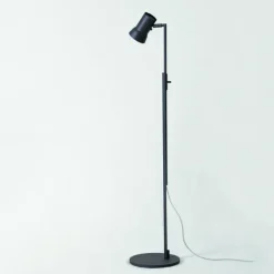 P7 Golvlampa