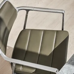 Vipp 453 + Swivel Skrivbordsstol