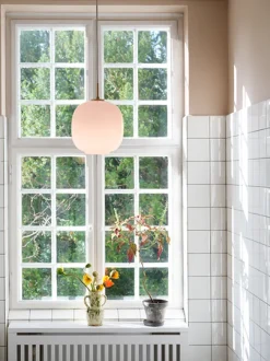 VL45 Radiohus Pendel Taklampa Pale Rose