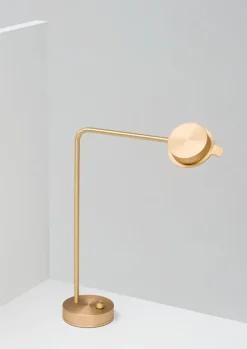 W102 Chipperfield Bordslampa